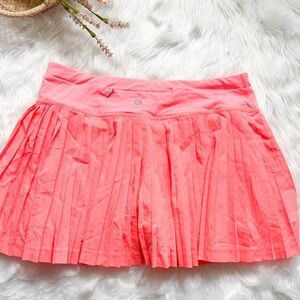 Lululemon pleat to street skirt size 6 coral pink
